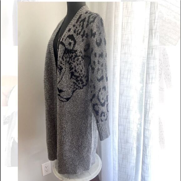 Anthropologie Cardigan Sweater   - Picture 5 of 14